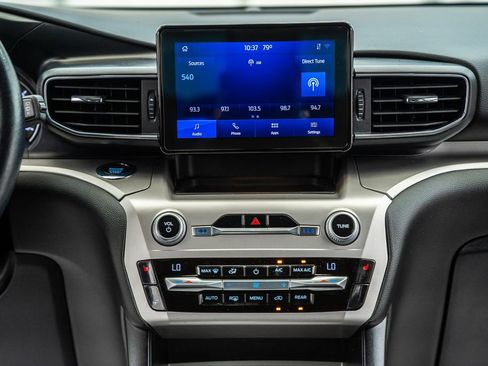 Used 2021 Ford Explorer XLT w/ Equipment Group 202A image 22