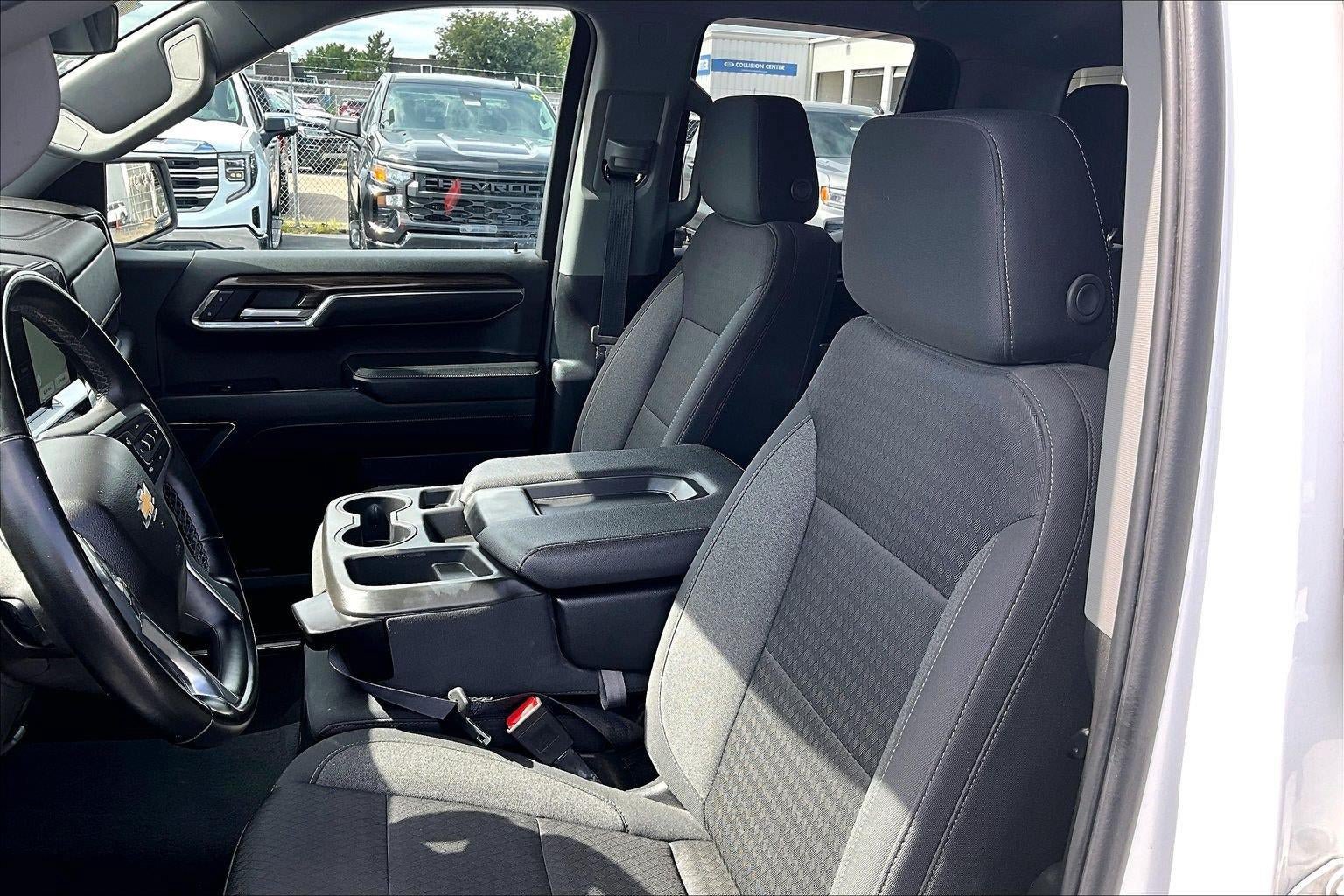 Used 2023 Chevrolet Silverado 1500 LT w/ Protection Package AWD/4WD image 23