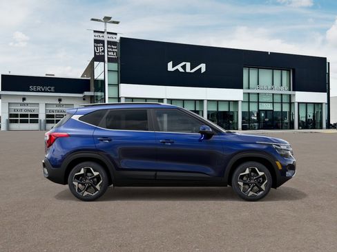 New 2026 Kia Seltos EX FWD image 8