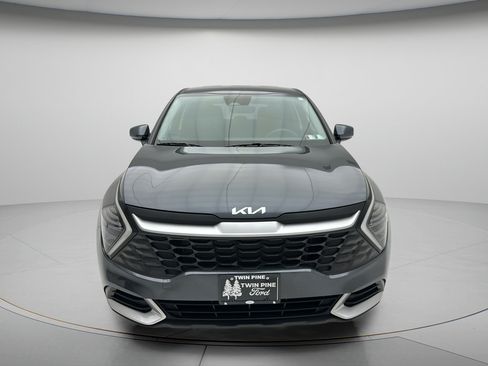 Used 2024 Kia Sportage LX AWD/4WD image 2