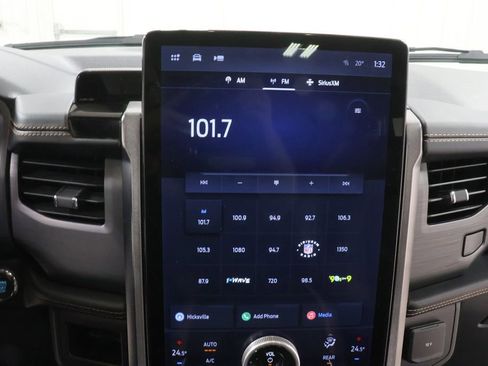 Used 2024 Ford Expedition Max Platinum image 11