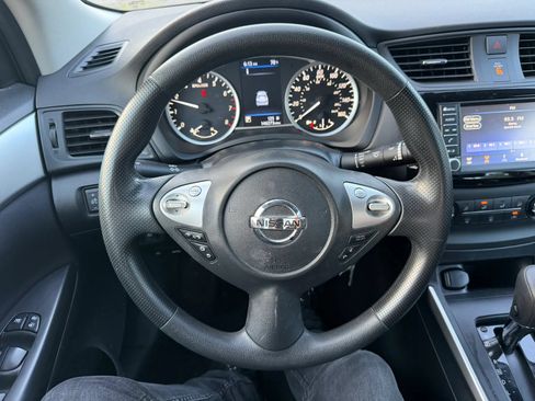 Used 2019 Nissan Sentra S FWD image 11