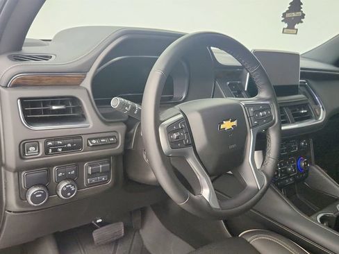 Used 2024 Chevrolet Tahoe Premier w/ Premium Package RWD image 25