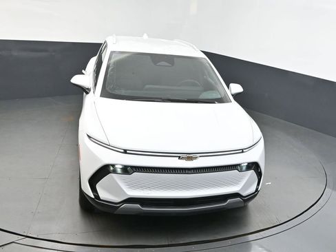 New 2025 Chevrolet Equinox EV LT FWD image 38