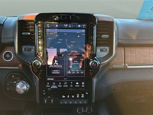 Used 2022 RAM 2500 Limited image 14