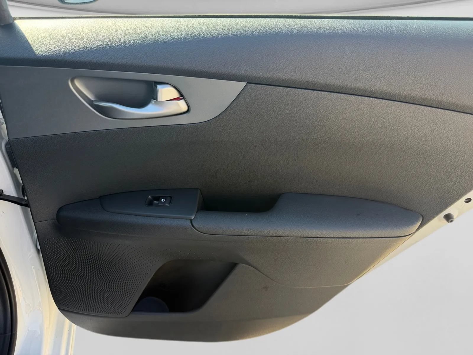 Used 2021 Kia Forte LXS FWD image 28