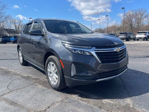 Used 2022 Chevrolet Equinox LT image 12