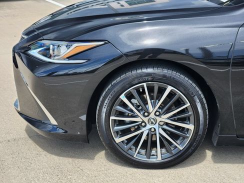 Certified 2024 Lexus ES 350 w/ Premium Package FWD image 8