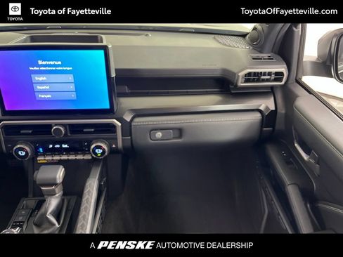 Certified 2025 Toyota 4Runner Limited AWD/4WD image 17