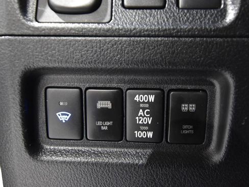 Used 2021 Toyota 4Runner Venture w/ Moonroof Package AWD/4WD image 24