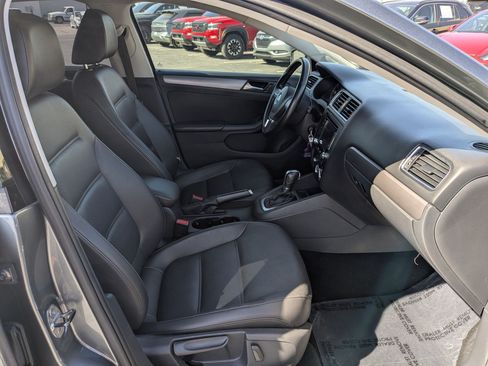 Used 2014 Volkswagen Jetta TDI FWD image 31