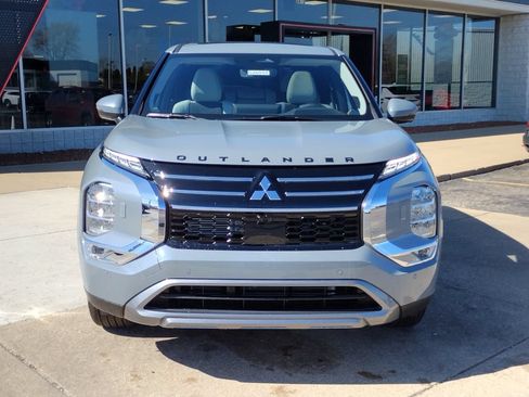 New 2026 Mitsubishi Outlander SE AWD/4WD image 13