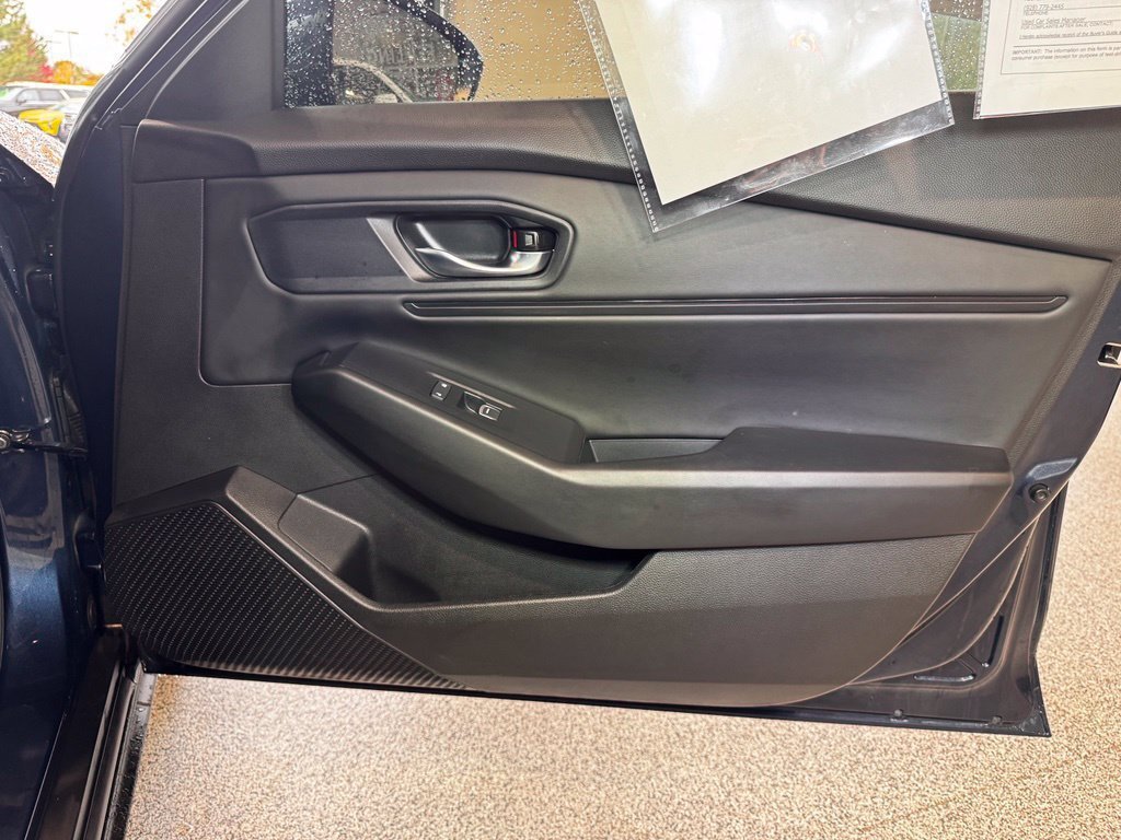 Used 2024 Honda Accord EX image 37
