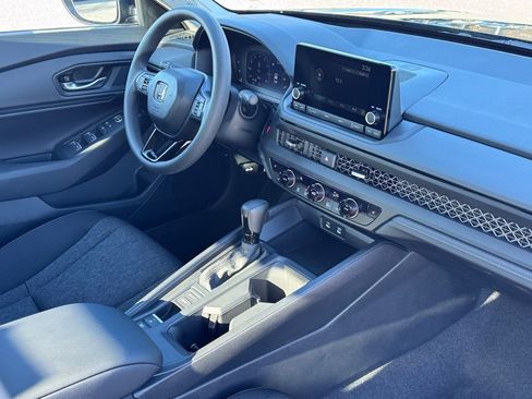 New 2025 Honda Accord SE image 5