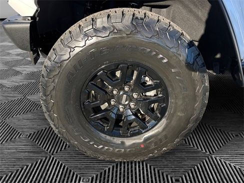 New 2025 Ford Bronco Raptor image 14