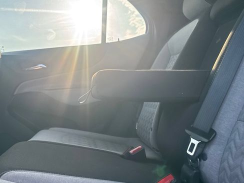 Used 2023 Chevrolet Equinox LS w/ LS Convenience Package FWD image 35