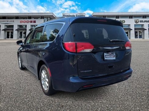 Used 2020 Chrysler Voyager Lxi FWD image 6