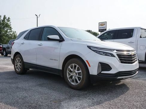 Used 2022 Chevrolet Equinox LT FWD image 2