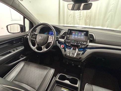 Used 2022 Honda Odyssey Elite image 10