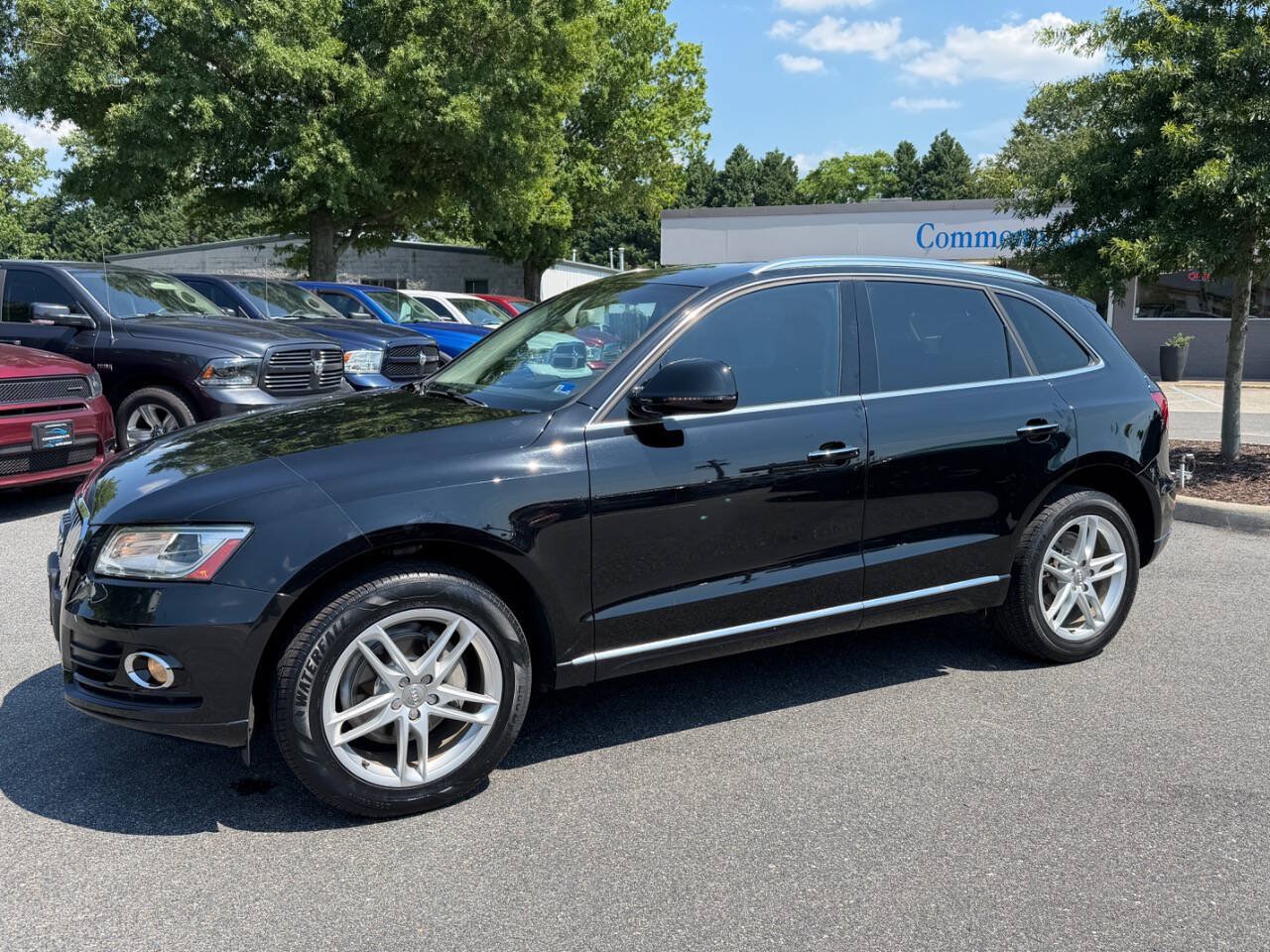 Used 2015 Audi Q5 2.0T Premium Plus w/ Technology Package AWD/4WD image 3