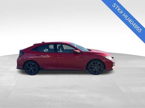 Used 2017 Honda Civic Sport image 4