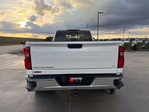 Used 2024 Chevrolet Silverado 3500 LT w/ Safety Package AWD/4WD image 4
