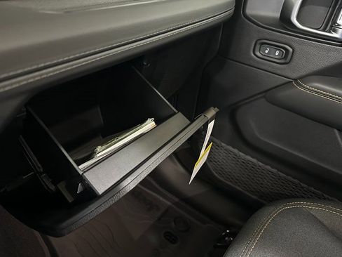 New 2025 Jeep Wrangler Sahara w/ Safety Group image 28