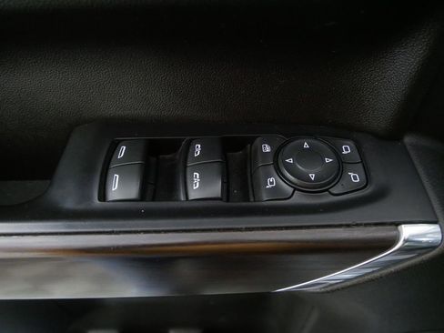 Used 2020 GMC Sierra 1500 SLT w/ SLT Premium Plus Package image 13