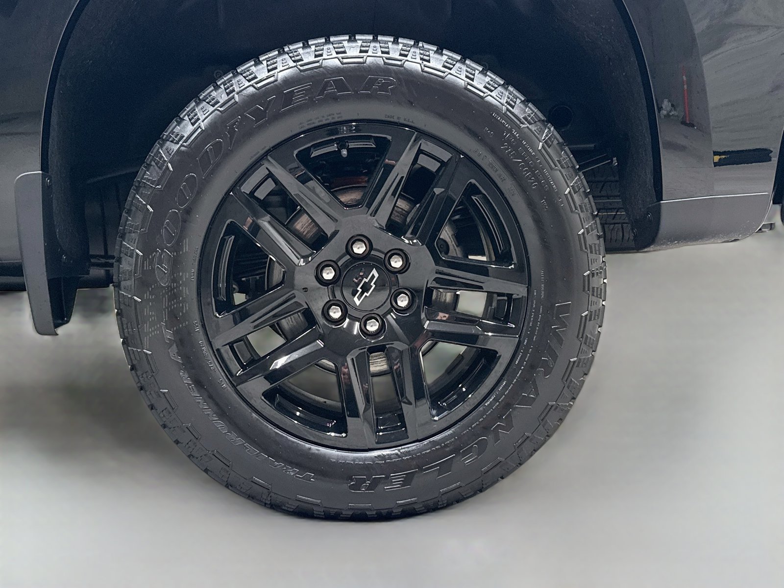New 2026 Chevrolet Silverado 1500 Custom w/ Turbomax Blackout Package AWD/4WD image 33
