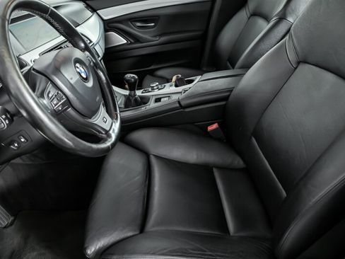 Used 2013 BMW 550i Sedan RWD image 21