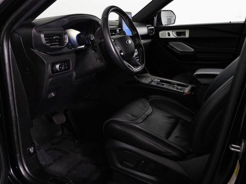 Used 2023 Ford Explorer ST w/ Equipment Group 401A AWD/4WD image 17
