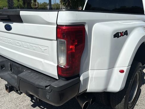 Used 2017 Ford F350 XL w/ Power Equipment Group AWD/4WD image 38