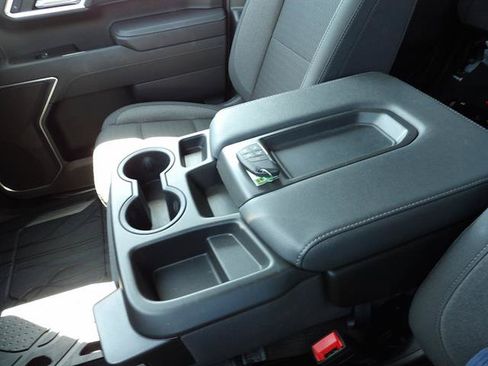 Certified 2025 Chevrolet Silverado 1500 LT AWD/4WD image 29
