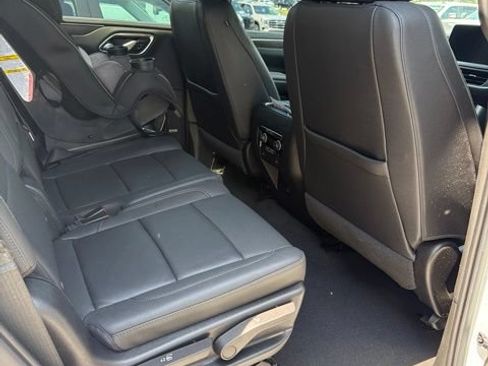 Used 2022 Chevrolet Tahoe LT w/ Luxury Package AWD/4WD image 5