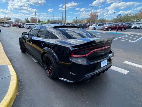 Used 2016 Dodge Charger SRT Hellcat w/ Harman/Kardon Audio Group image 6