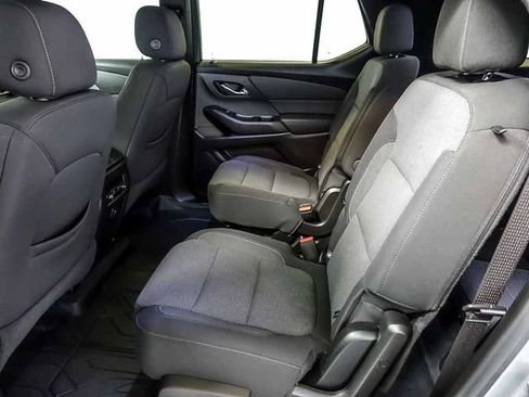 Certified 2023 Chevrolet Traverse LT FWD image 14