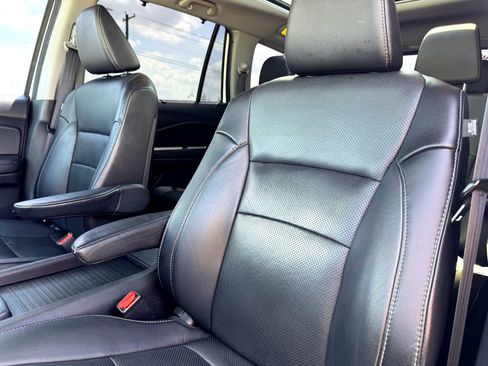 Used 2019 Honda Pilot Elite image 13