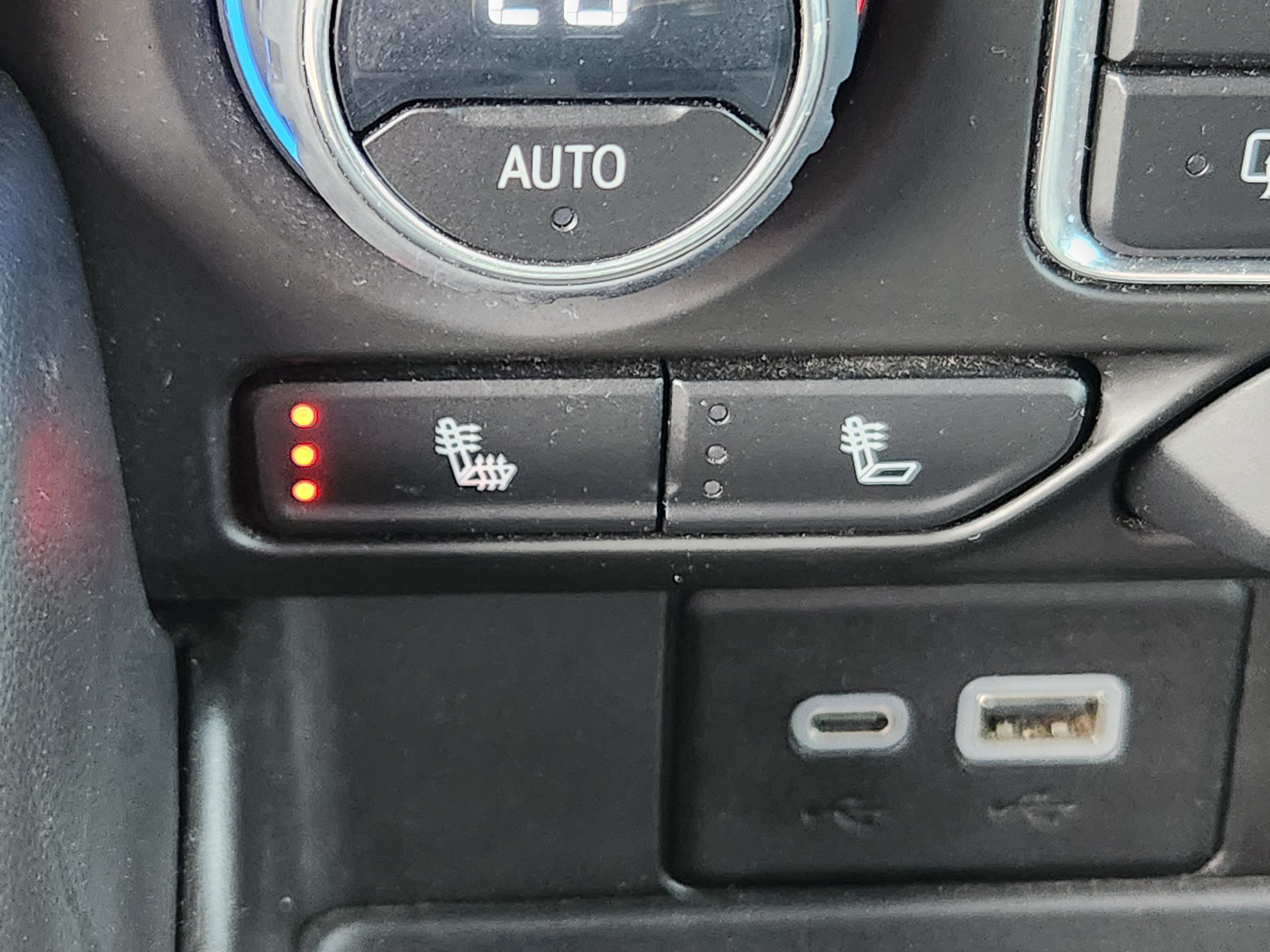 Used 2023 Chevrolet Tahoe LT AWD/4WD image 15