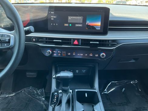 Used 2025 Kia K5 LXS FWD image 15