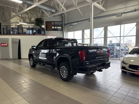 Used 2021 GMC Sierra 1500 AT4 image 4