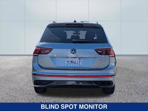 Used 2022 Volkswagen Tiguan SE R-Line image 4