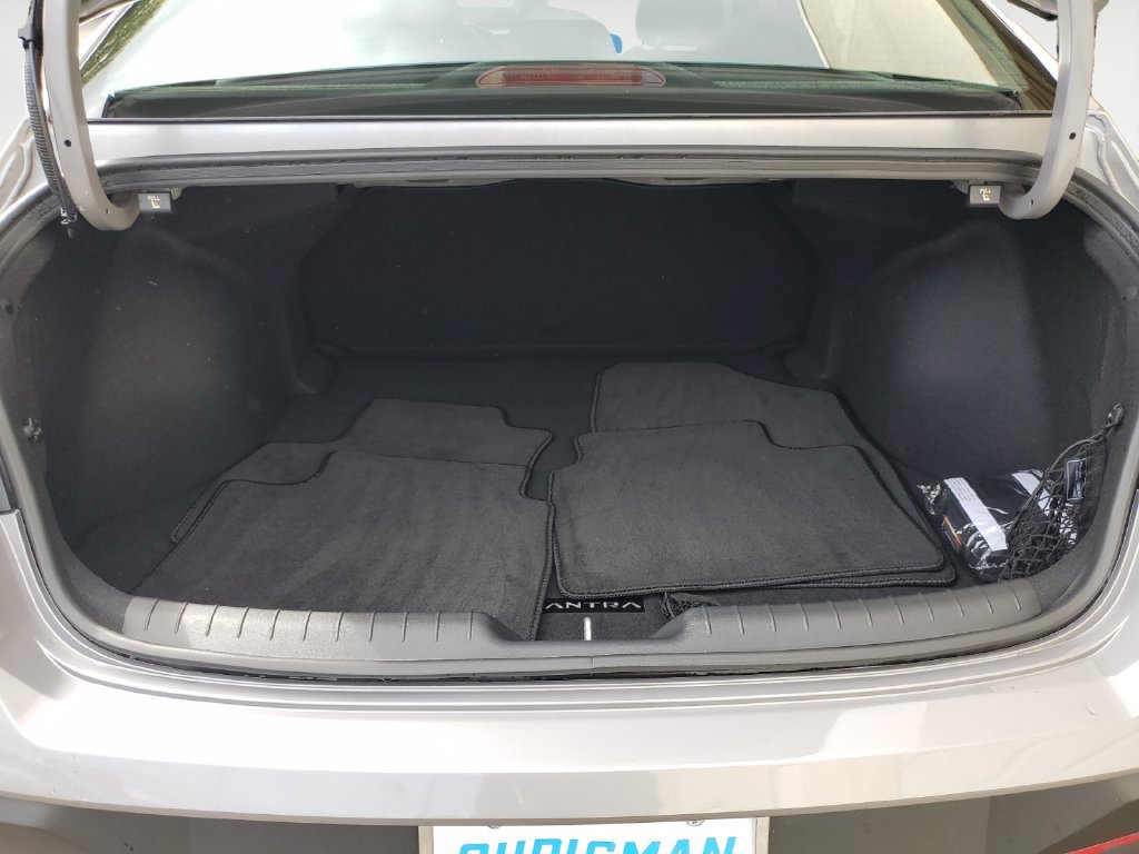 Used 2025 Hyundai Elantra Sport FWD image 16