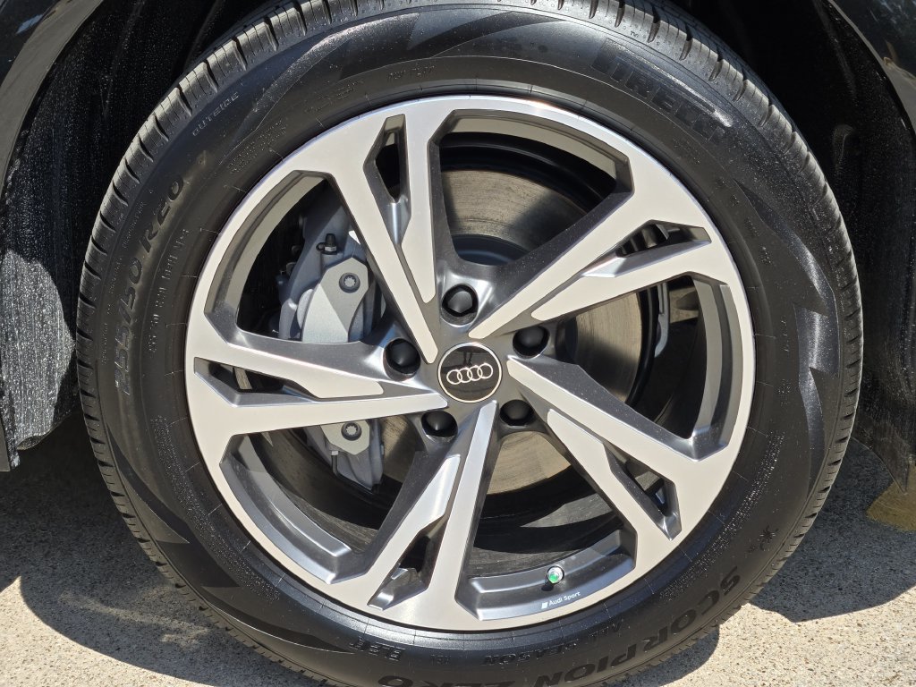 New 2027 Audi Q6 e-tron Premium Plus AWD/4WD image 16