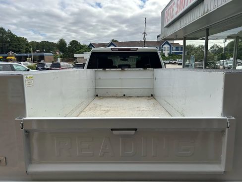 Used 2021 GMC Sierra 3500 4x4 Crew Cab w/ Convenience Package image 28