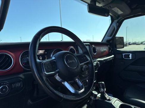 Used 2018 Jeep Wrangler Rubicon AWD/4WD image 10