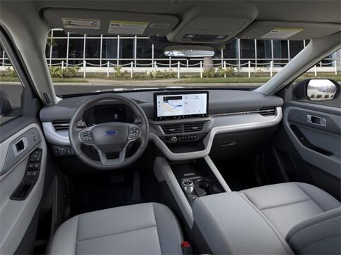 New 2025 Ford Explorer Active w/ Active Comfort Package image 9