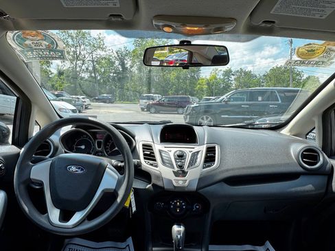 Used 2012 Ford Fiesta SE FWD image 15
