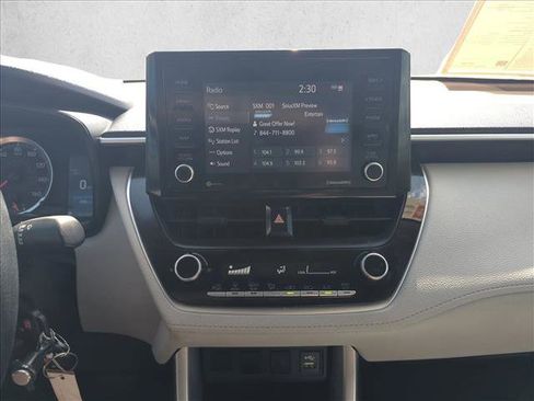 Certified 2022 Toyota Corolla Cross L image 14