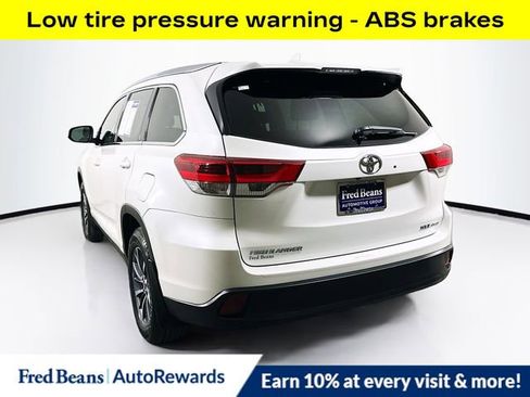Used 2019 Toyota Highlander XLE image 5