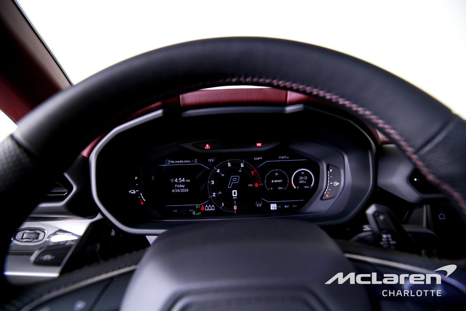 Used 2025 Lamborghini Urus S AWD/4WD image 13